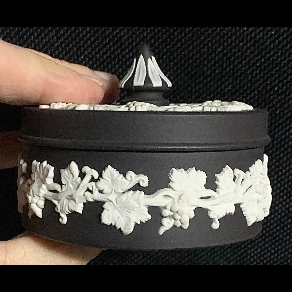 🔷Wedgwood Bowl & Lid